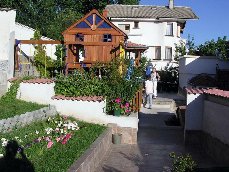 Hotel Aleksievata Kashta Gurgulyat Exterior photo